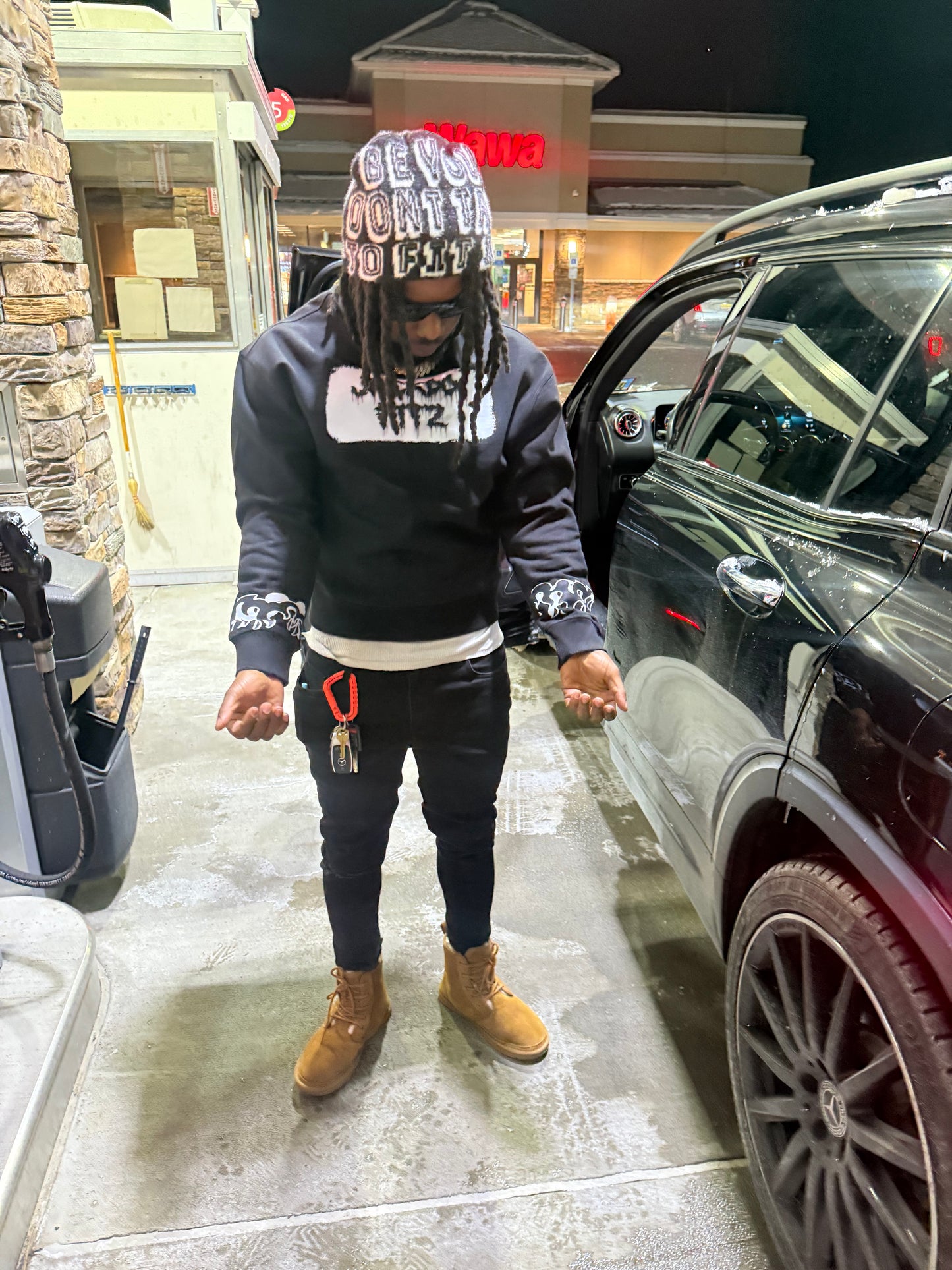 NEVER FITTED IN CREW NECK